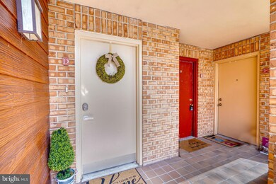 7531 Weather Worn Way unit D, Columbia, MD 21046 - photo 2