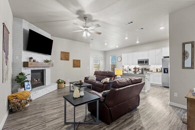 1327 Red Cliff Ave, Odessa, TX 79765 - photo 3