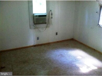 1306 E Emmaus Ave, Allentown, PA 18103 - photo 2