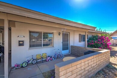 1031 N Los Olivos Dr-4