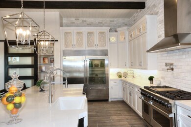 Gourmet Kitchen3