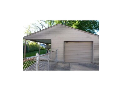 45 W Lewis St, Struthers, OH 44471 - photo 3