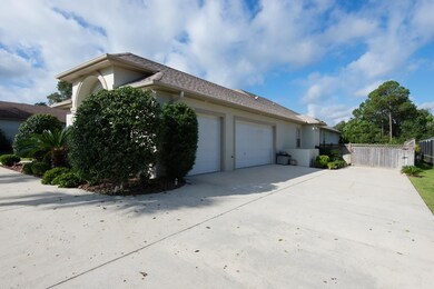 2055 Juno Cir, Pensacola, FL 32526 - photo 2