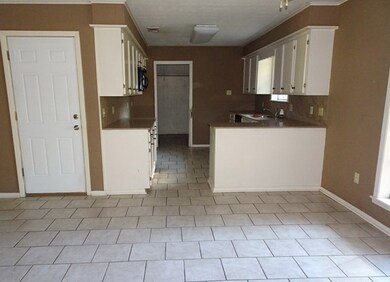 1020 Curlew St, Nacogdoches, TX 75964 - photo 6