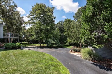 1045 Anns Ct, Asheboro, NC 27205 - photo 6