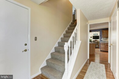 8784 Cardinal Forest Cir, Laurel, MD 20723 - photo 2