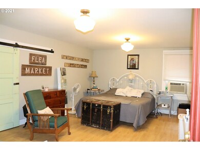 218 N Johnson St, Prairie City, OR 97869 - photo 3