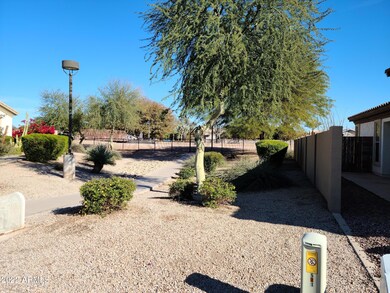 571 N Eucalyptus Place, Chandler, AZ 85225 - photo 3
