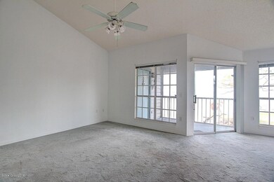 IMG_6121_2_3_Interior 2
