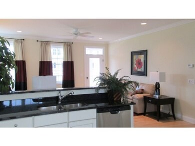 139 Waterlefe Way unit 19, Colchester, VT 05446 - photo 4