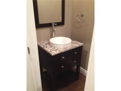 157 Sweetbriar Village T, Mount Washington, PA 15211 - photo 5