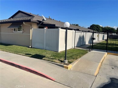 9932 Cedar St, Bellflower, CA 90706 - photo 3