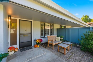 2425 Pine Knoll Dr unit 1, Walnut Creek, CA 94595 - photo 2