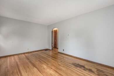 451 E Jeffrey Place, Columbus, OH 43214 - photo 5