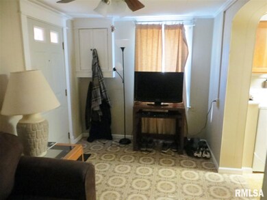 1738 W 49th St, Davenport, IA 52806 - photo 5