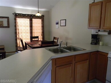 7581 Sierrafield Dr SW unit 5, Byron Center, MI 49315 - photo 3