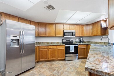 07-Kitchen