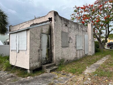 3212 Greenwood Ave, West Palm Beach, FL 33407 - photo 2