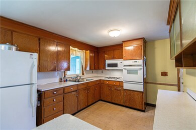 70 Legion Way, Riverside, RI 02915 - photo 2