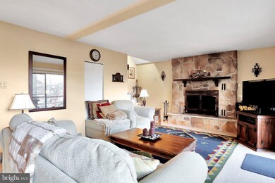 1976 Constant Run Rd, Great Cacapon, WV 25422 - photo 5