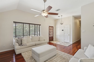 7512 Woodside Hill Ct, Fort Worth, TX 76179 - photo 6