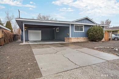 2670 Grose Ln, Sparks, NV 89431 - photo 4