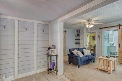 155 Stout Hollow Rd-18