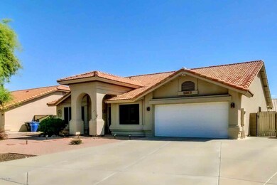2661 E Nance Street-32