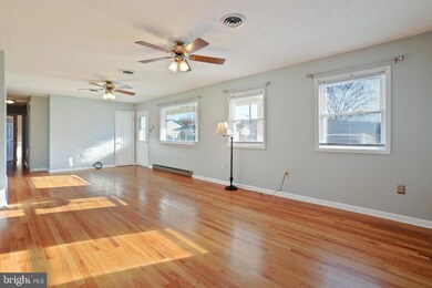 352 Miller Dr, Strasburg, VA 22657 - photo 5