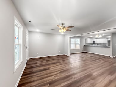 203 Charles Carr Dr, Harrodsburg, KY 40330 - photo 4