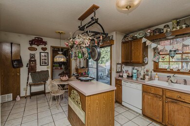 1834 S Red Oaks St, Wichita, KS 67207 - photo 7