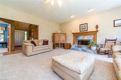 Open to foyer and eat in kitchen, perfect for ente