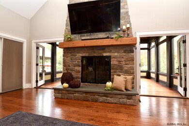 868 Pearse Rd, Niskayuna, NY 12309 - photo 6