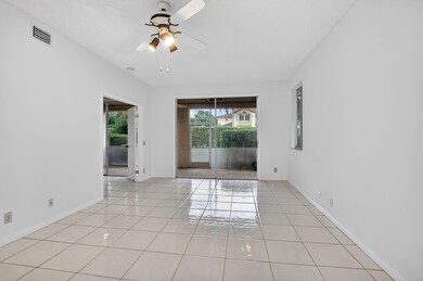 6780 Via Regina unit 4, Boca Raton, FL 33433 - photo 5