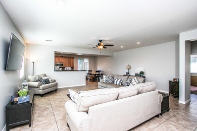 Sebring Ave-6