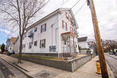 55 Olive St, Pawtucket, RI 02860 - photo 4