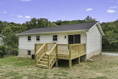 43-web-or-mls-422 Sevier-Josh Barr-43