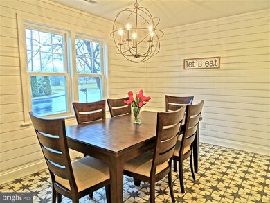 1105 Wood St, Mount Joy, PA 17552 - photo 4