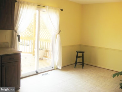 21 Carriage Walk Ct, Parkville, MD 21234 - photo 7