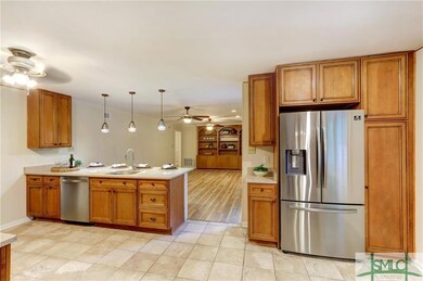 109 Manchester Rd, Savannah, GA 31410 - photo 4