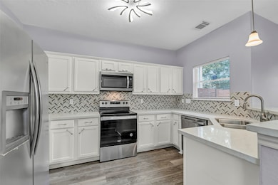 3925 Lowden St unit B, Houston, TX 77051 - photo 7