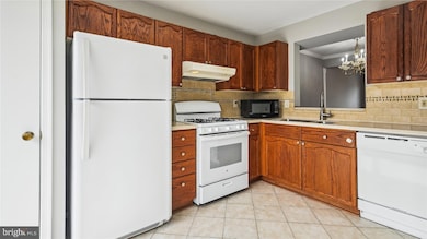 46678 Bartlet Square, Sterling, VA 20164 - photo 4