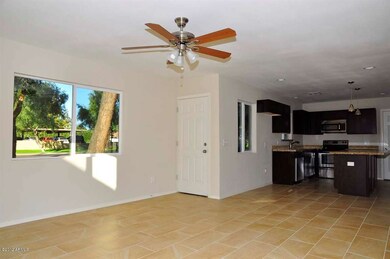 Foyer-Living Room