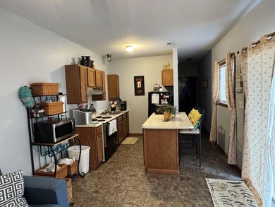 Kitchen/Dining
