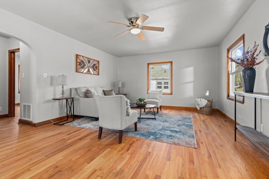 265 N Capron St, Berlin, WI 54923 - photo 4