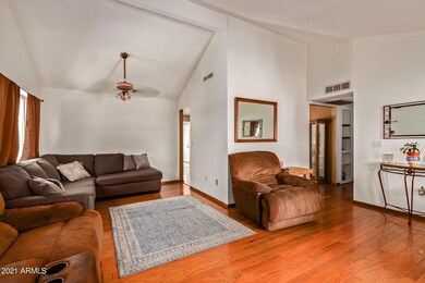 5544 W Mission Ln, Glendale, AZ 85302 - photo 6