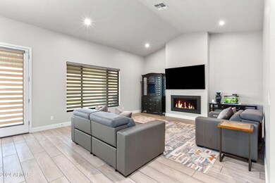 5707 Killen Loop - Photo 18 - Great Room