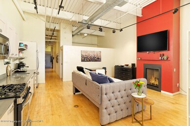 213Robinson#324_WEB_20091605