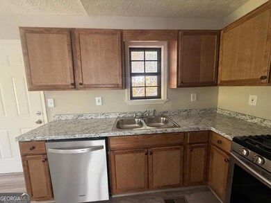 6320 Littleton Dr, Union City, GA 30291 - photo 6