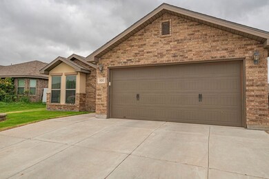 810 Brittlebush Ct, Odessa, TX 79765 - photo 2
